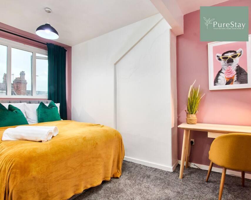 Large Leeds With Free Parking Sleeps 8 Apartamento Leeds (West Yorkshire)
