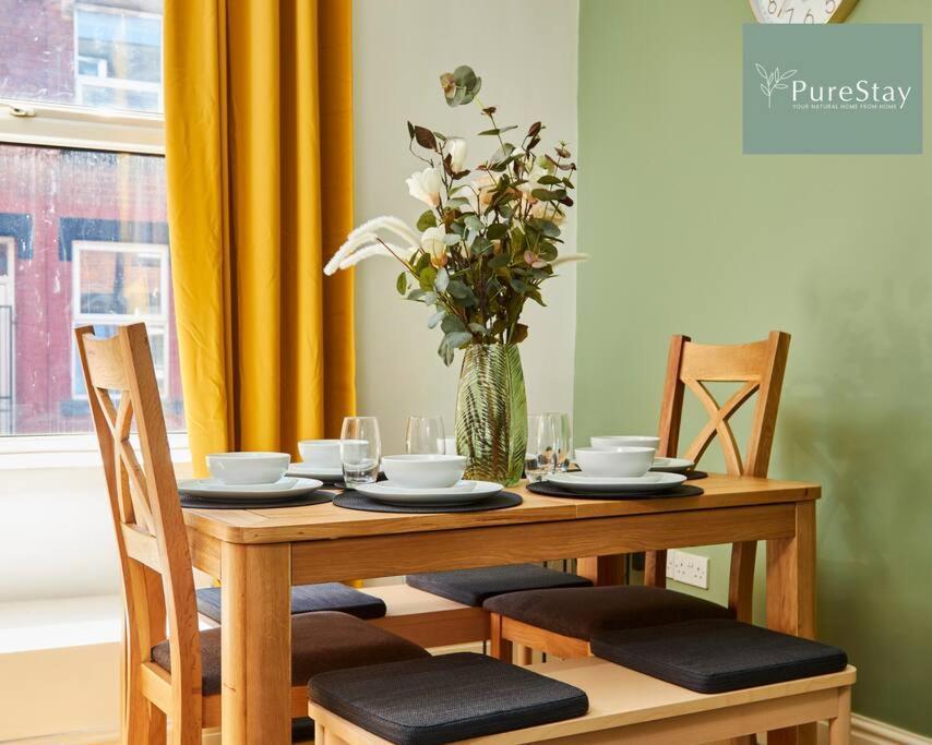 Large Leeds With Free Parking Sleeps 8 Apartamento Leeds (West Yorkshire)